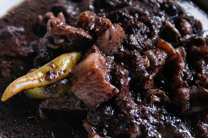 How to cook dinuguan bisaya style