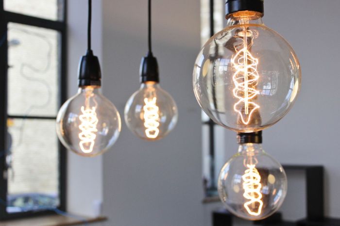 How to decorate with edison bulbs home office