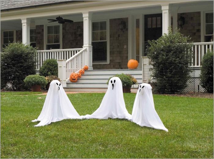 How to make a ghost yard decoration