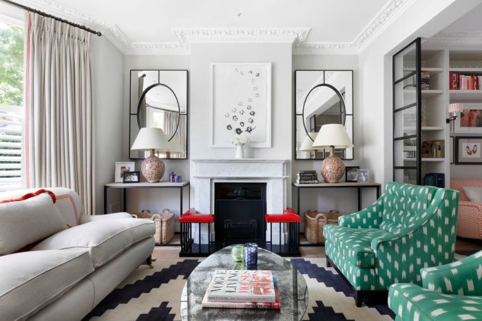 How to decorate a living room alcove